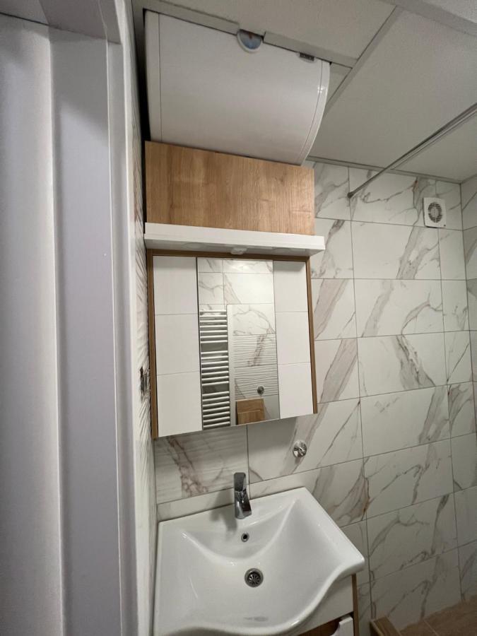 Apartman Didi2- Free Private Parking-Garage Novi Sad Exteriör bild